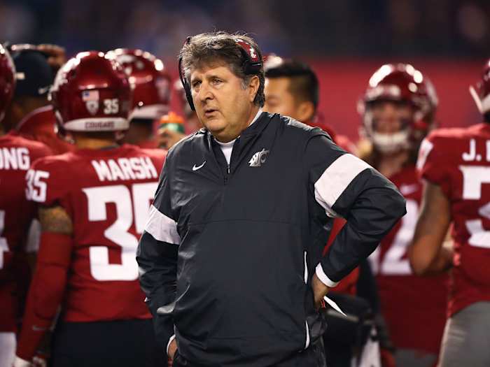 Mike Leach stands on the Washington State sideline